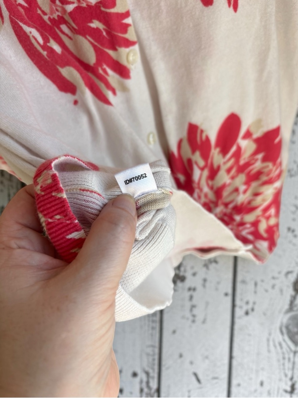 Ann Taylor Cream Pink Floral Cardigan Button Front Lightweight Cotton Sweater XL - Picture 8 of 10